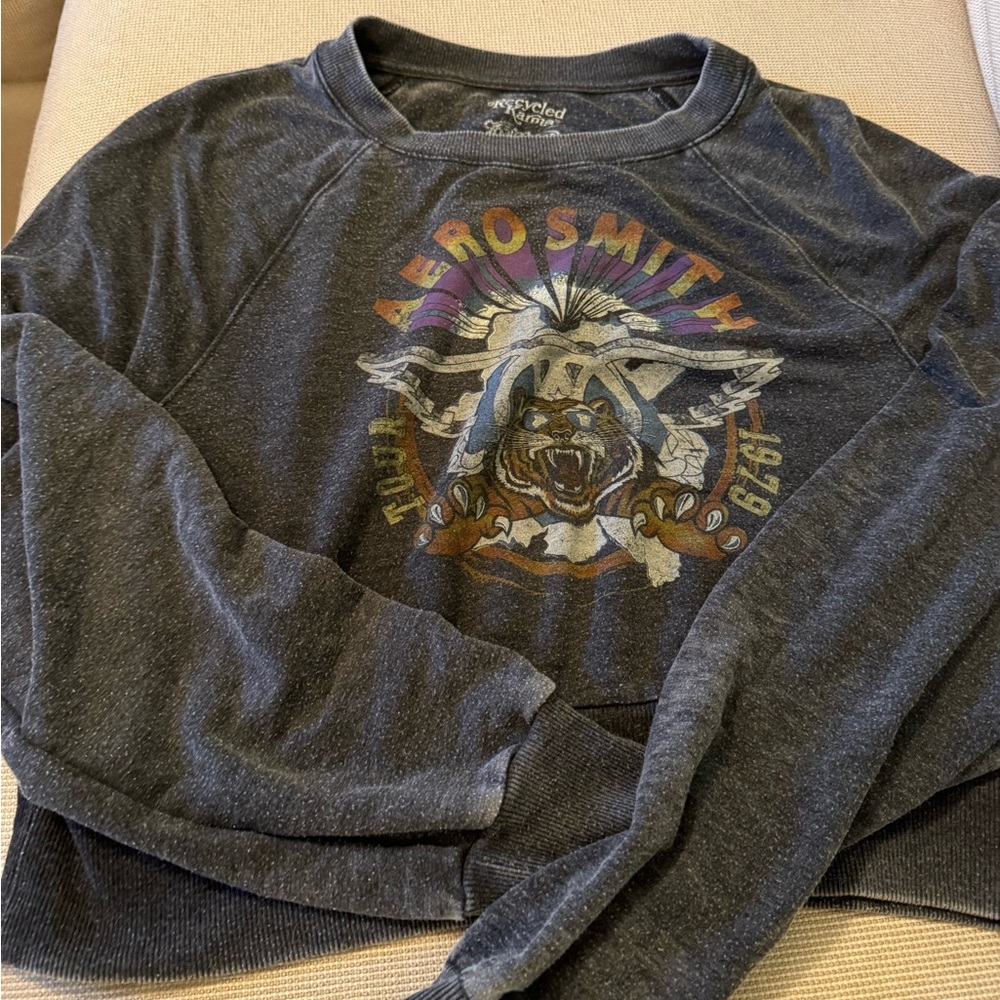 Aerosmith Sweatshirt Sz M recycled karma brand